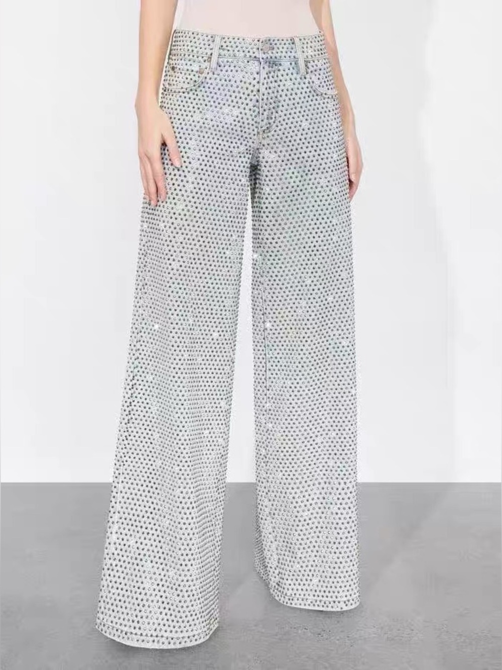 Alice + Olivia Trish Grey Silver Crystal Embellished Jeans NWOT